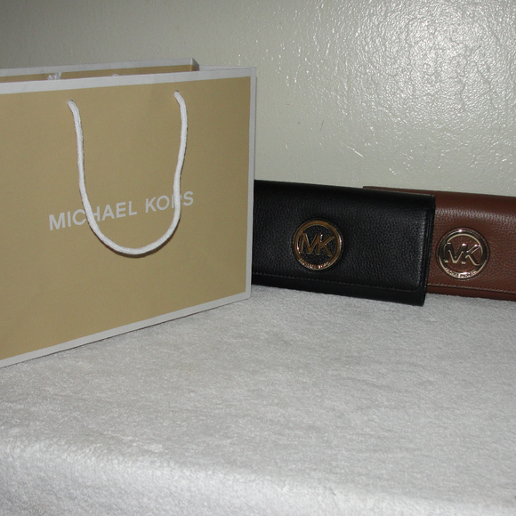NWT/brand new brown wallet by Michael kors - Picture 4 of 6